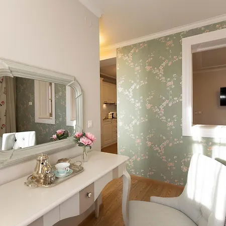 Gatto Perso Luxury Studio Apartments Thessaloniki Exterior photo
